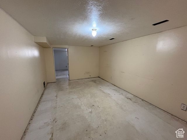87 W 8710 S, Sandy, UT 84070