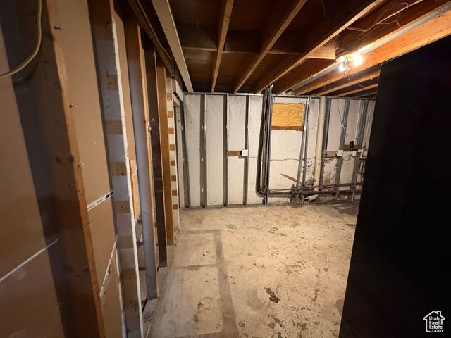 87 W 8710 S, Sandy, UT 84070