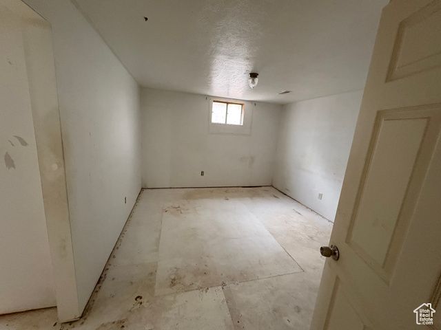 87 W 8710 S, Sandy, UT 84070