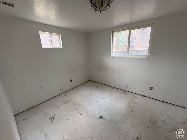 87 W 8710 S, Sandy, UT 84070