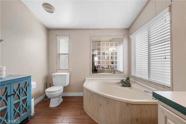 16079 Yarnell C35, Sylmar, CA 91342