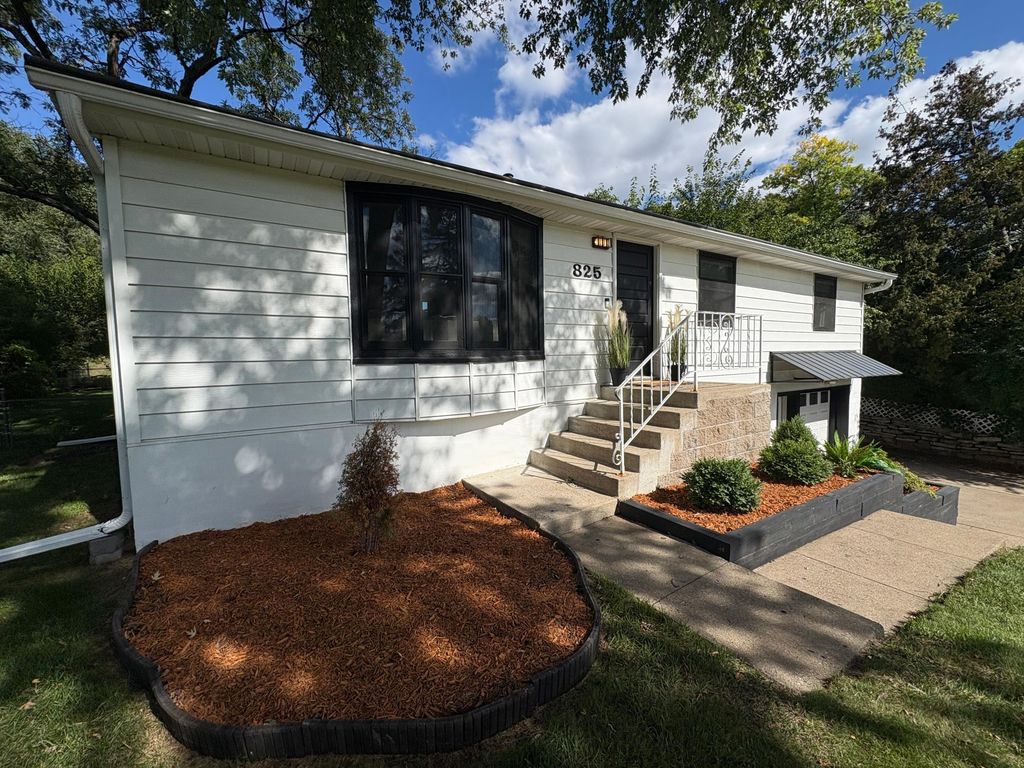 825 W River Road, Champlin, MN 55316 — photo 3