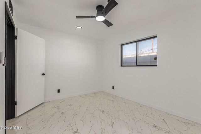 3001 W OCOTILLO Road, Phoenix, AZ 85017