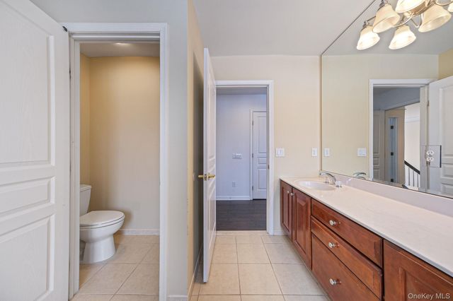 27 Avolet Court, Mount Sinai, NY 11766