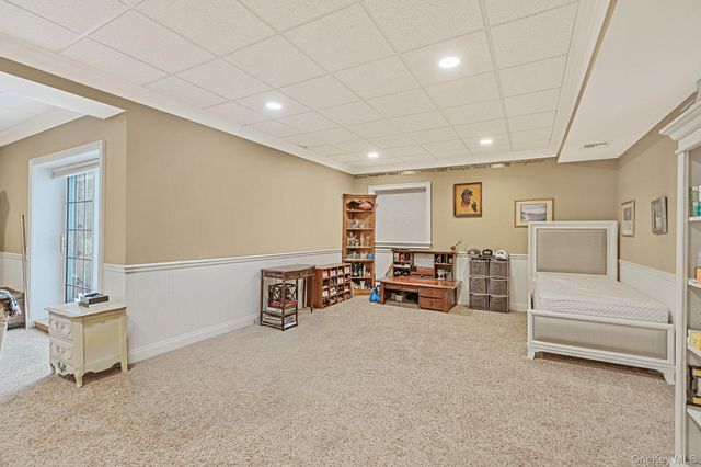 27 Avolet Court, Mount Sinai, NY 11766