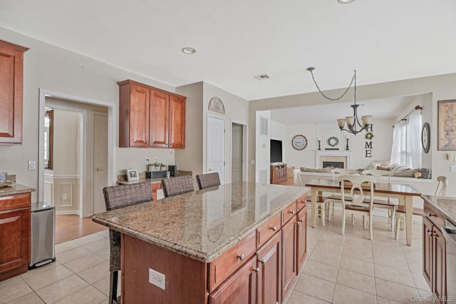 27 Avolet Court, Mount Sinai, NY 11766