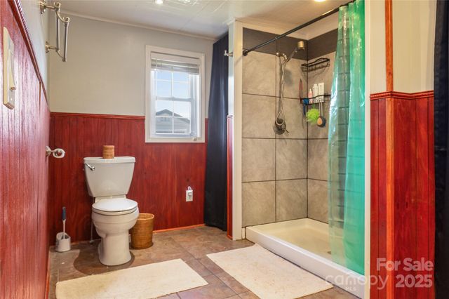 333 Oakview Park Road, Asheville, NC 28803