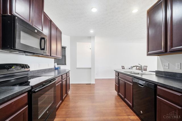 7460 Victoria Falls Avenue, Deerfield Twp., OH 45039