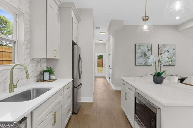 2627 Ben Hill Avenue, Atlanta, GA 30344