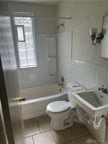 1008 W Fairview Avenue, Dayton, OH 45406