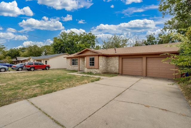 5728 Emerson Drive, Watauga, TX 76148