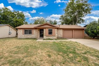 5728 Emerson Drive, Watauga, TX 76148