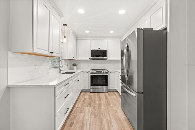 2325 LAKE LIZZIE COURT, St Cloud, FL 34771