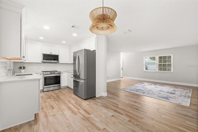 2325 LAKE LIZZIE COURT, St Cloud, FL 34771