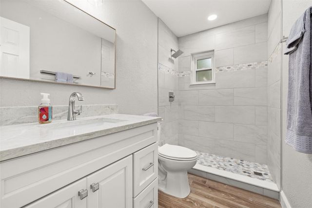 2325 LAKE LIZZIE COURT, St Cloud, FL 34771