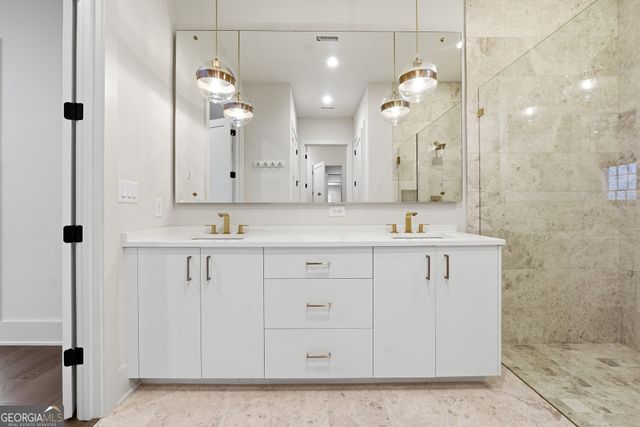 215 3rd Street, Fayetteville, GA 30214