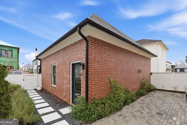 215 3rd Street, Fayetteville, GA 30214