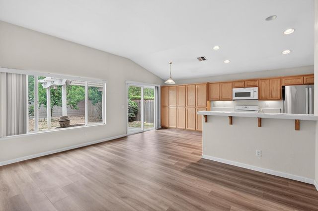 9772 Sand Hollow Way, Elk Grove, CA 95757