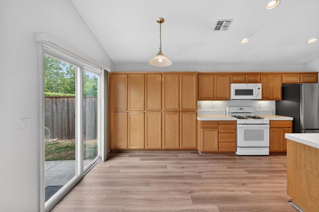 9772 Sand Hollow Way, Elk Grove, CA 95757