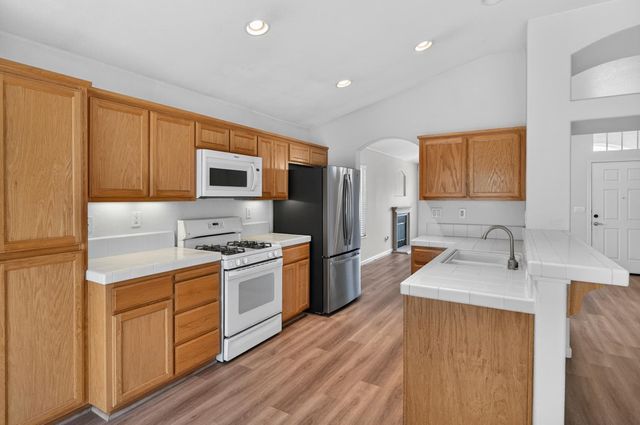 9772 Sand Hollow Way, Elk Grove, CA 95757