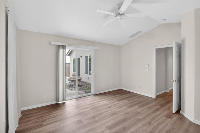 9772 Sand Hollow Way, Elk Grove, CA 95757