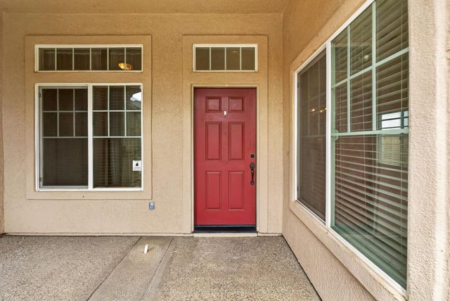 9772 Sand Hollow Way, Elk Grove, CA 95757