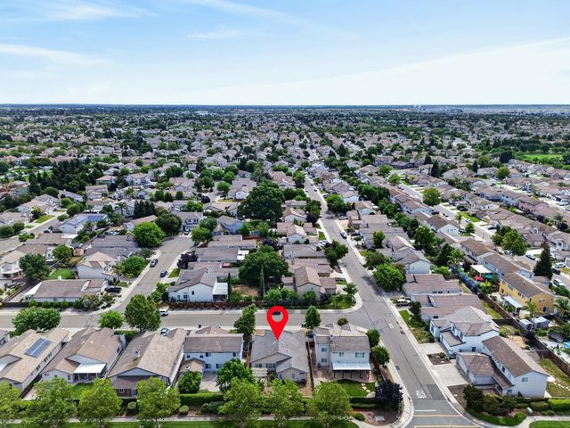 9772 Sand Hollow Way, Elk Grove, CA 95757
