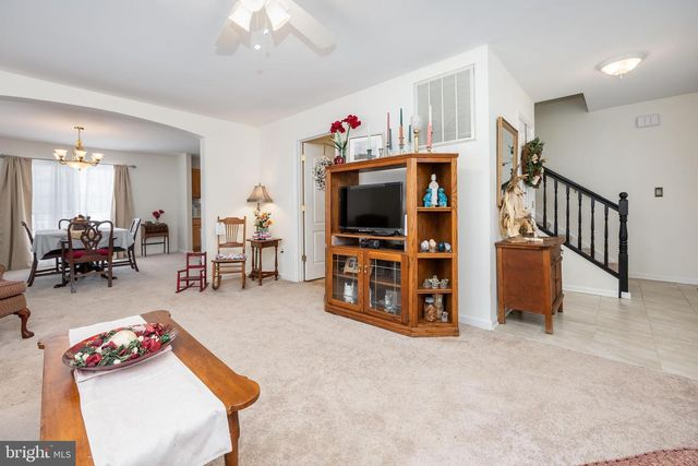 633 E MAIN ST, Fruitland, MD 21826