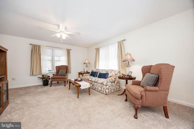 633 E MAIN ST, Fruitland, MD 21826