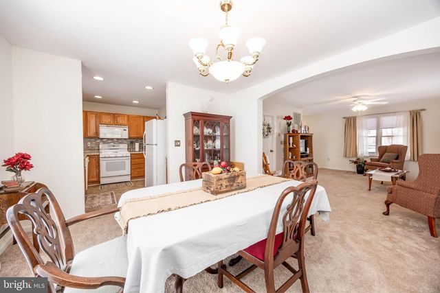 633 E MAIN ST, Fruitland, MD 21826