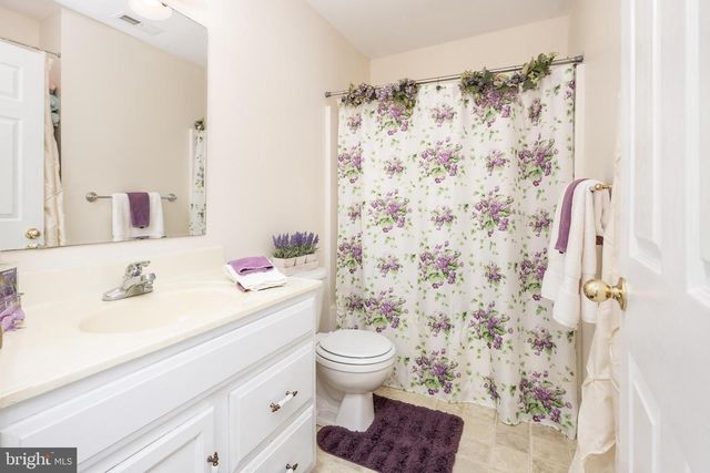 633 E MAIN ST, Fruitland, MD 21826