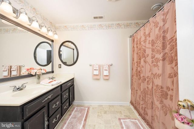 633 E MAIN ST, Fruitland, MD 21826