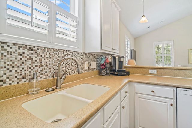 526 7th Ave. S, North Myrtle Beach, SC 29582