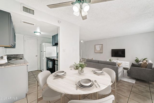 5202 N 42ND Drive, Phoenix, AZ 85019