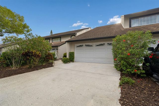 13934 CLUBHOUSE CIRCLE 8, Tampa, FL 33618