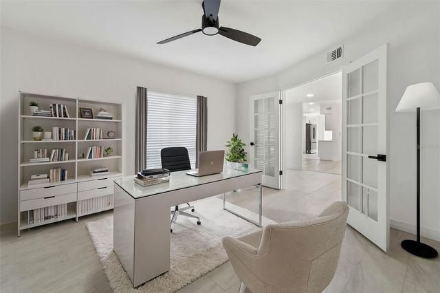 13934 CLUBHOUSE CIRCLE 8, Tampa, FL 33618