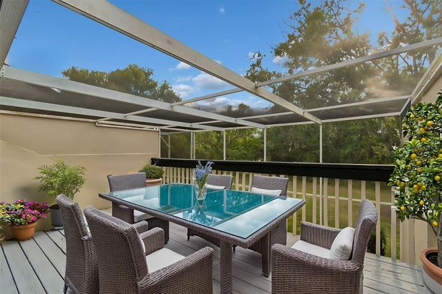 13934 CLUBHOUSE CIRCLE 8, Tampa, FL 33618