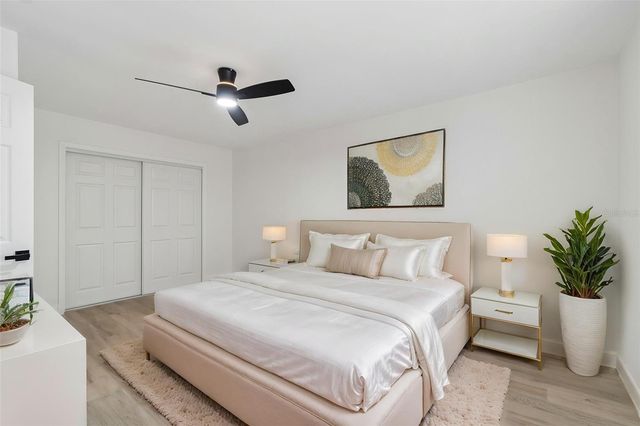 13934 CLUBHOUSE CIRCLE 8, Tampa, FL 33618