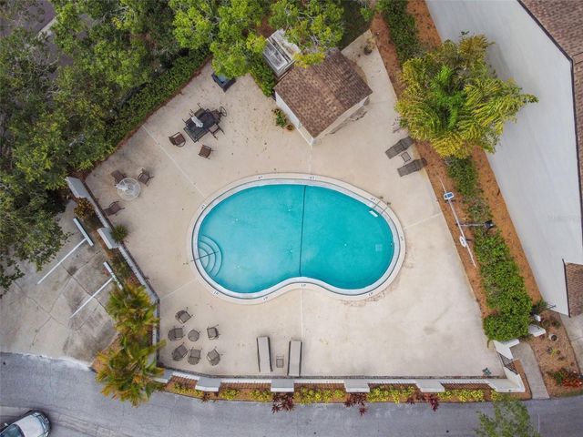 13934 CLUBHOUSE CIRCLE 8, Tampa, FL 33618