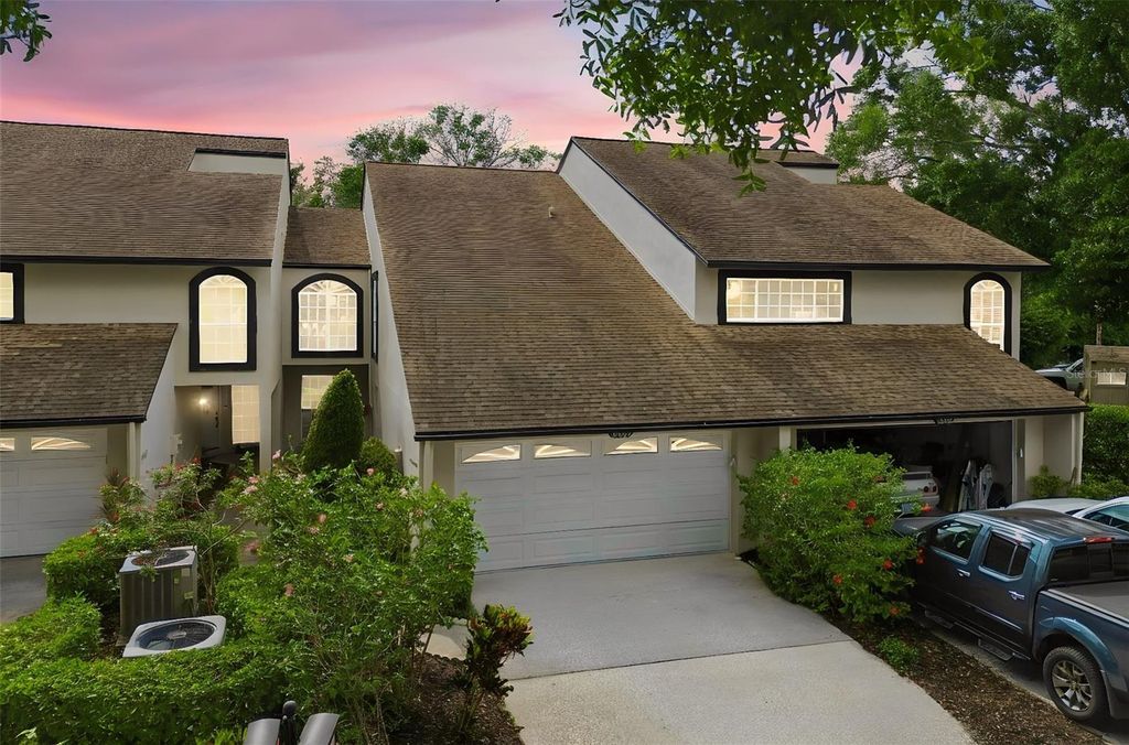 13934 CLUBHOUSE CIRCLE 8, Tampa, FL 33618