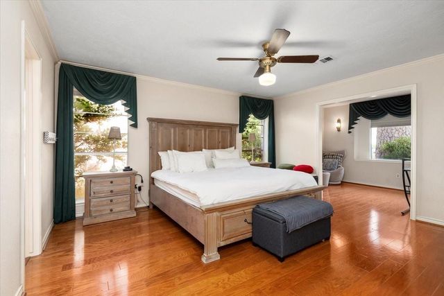 1127 Rhine Lane, Houston, TX 77090