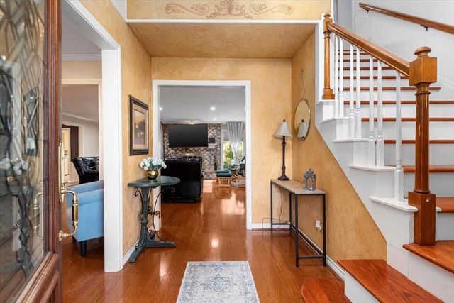 1127 Rhine Lane, Houston, TX 77090