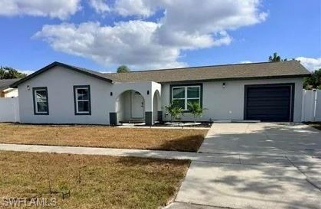 1044 Ridgeway DR, NORTH FORT MYERS, FL 33903 — exterior