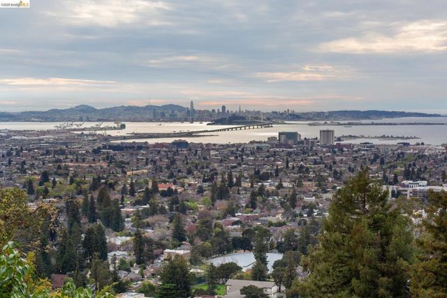 2 2 Gravatt Drive, Berkeley, CA 94705