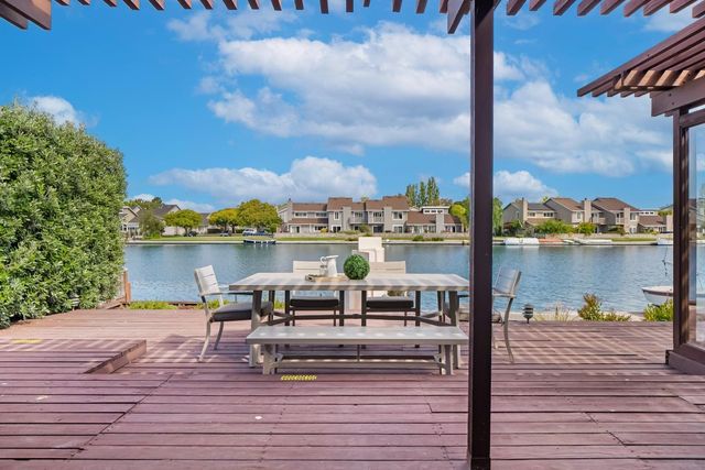 707 Santa Cruz Lane, Foster City, CA 94404