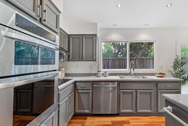 707 Santa Cruz Lane, Foster City, CA 94404