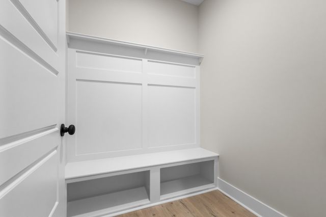 986 Alton Dr, Clarksville, TN 37043