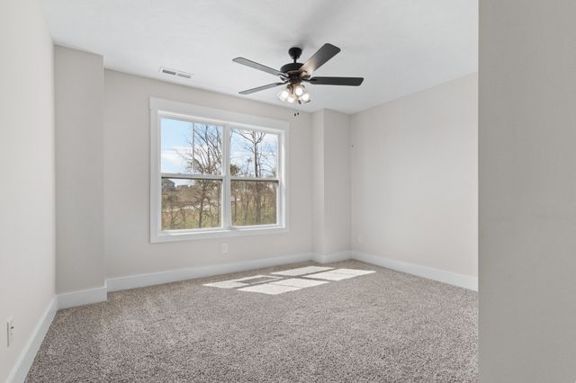 986 Alton Dr, Clarksville, TN 37043