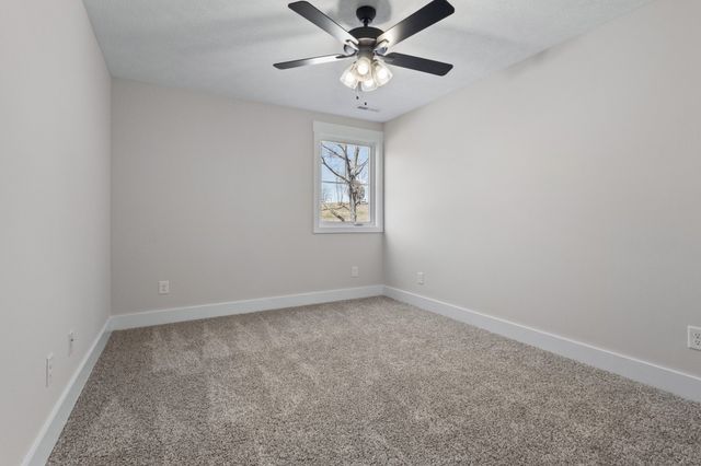 986 Alton Dr, Clarksville, TN 37043