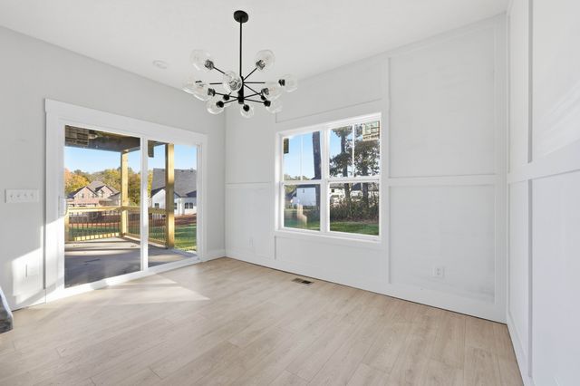 986 Alton Dr, Clarksville, TN 37043